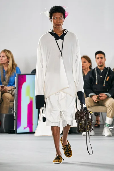 Look 26